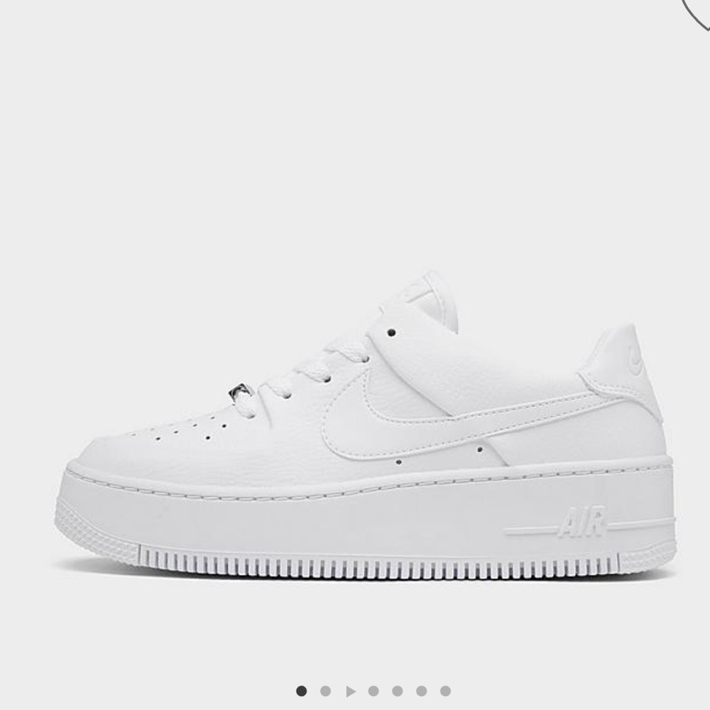 NIKE AIR FORCE 1 SAGE XX LOW size 7